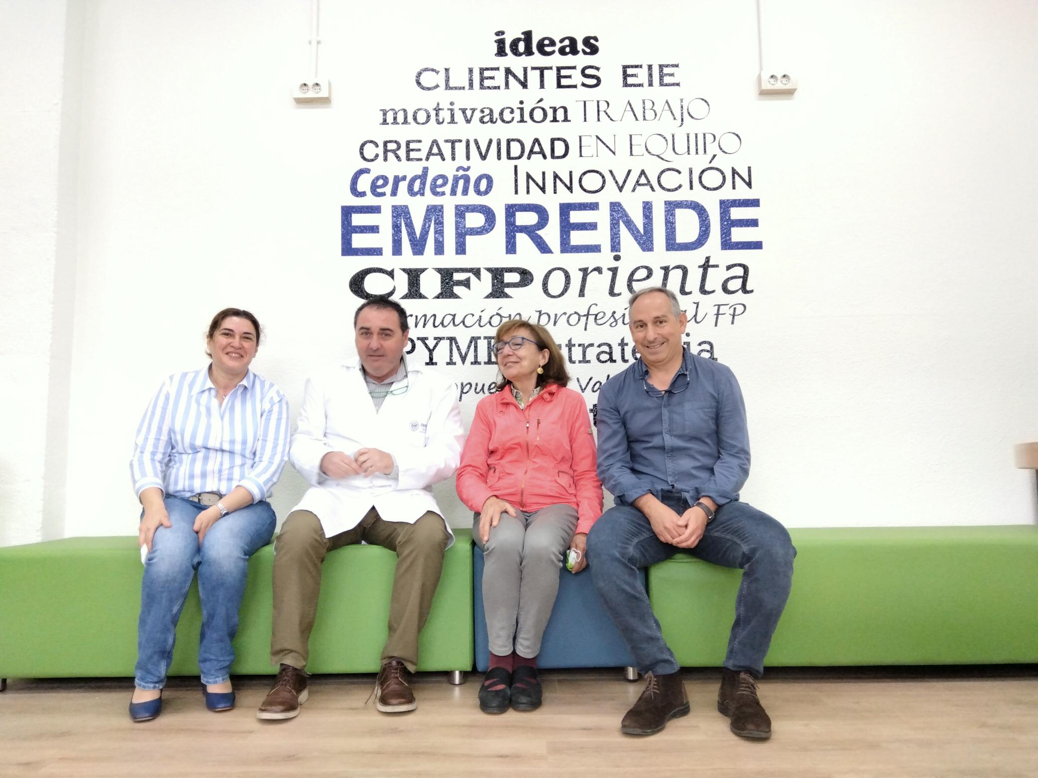 UNIDAD DE ORIENT. Y EMPLEO : CHARLA  AURORA ASTUDILLO