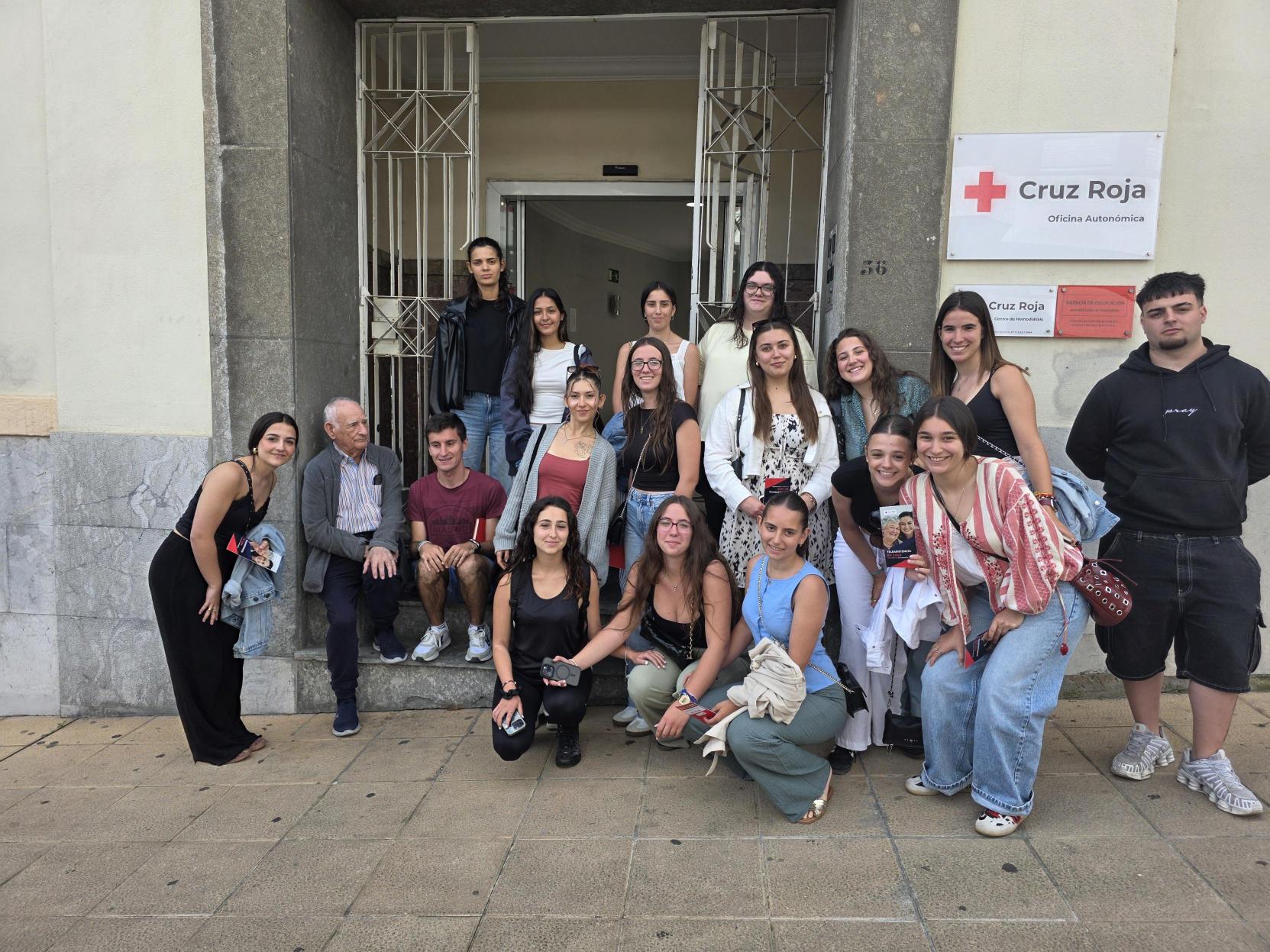 CIFP CERDEÑO: VISITA CENTRO DE TELEASISTENCIA DE CRUZ ROJA